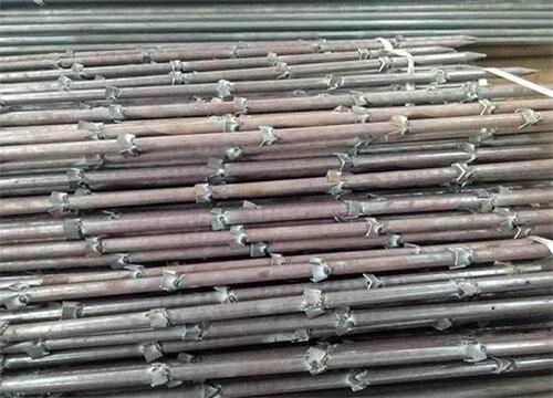 东港隧道钢花管